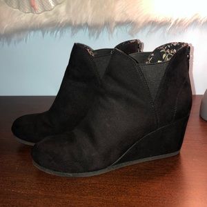 ❗️SALE❗️Wedge Booties
